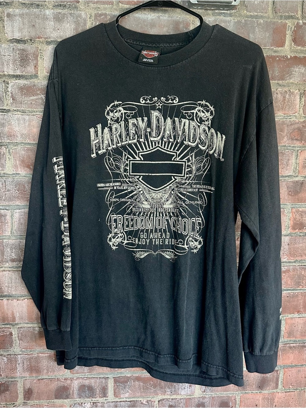 Harley-Davidson Black Long Sleeve Graphic Tee with White Print